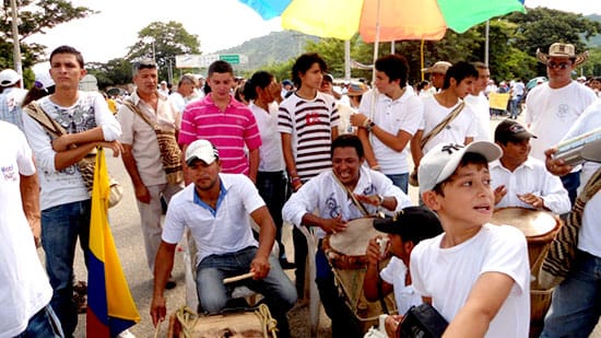 Tambora en la Marcha del Viernes 25 -